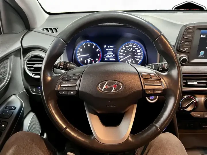 Hyundai Kona 4x4 2.0L бензин, подгрев седалки и волан, снимка 11 - Автомобили и джипове - 55981060