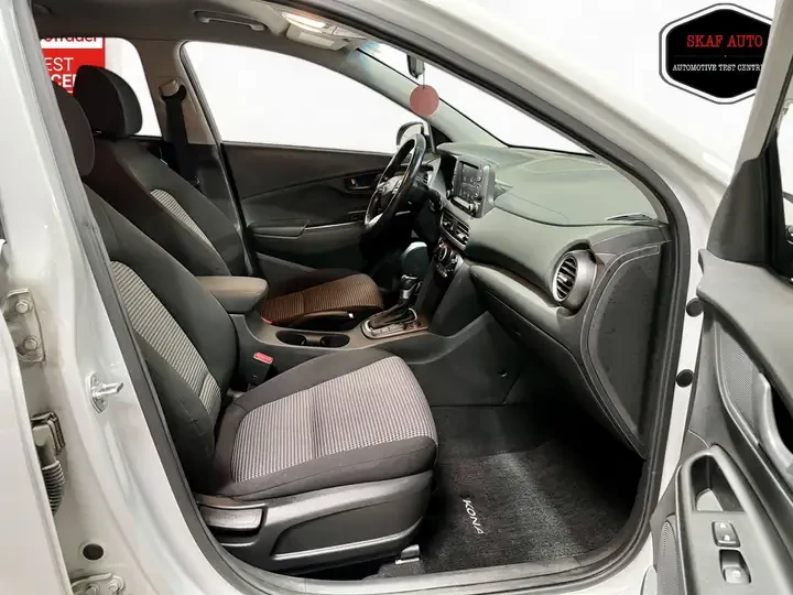 Hyundai Kona 4x4 2.0L бензин, подгрев седалки и волан, снимка 15 - Автомобили и джипове - 55981060