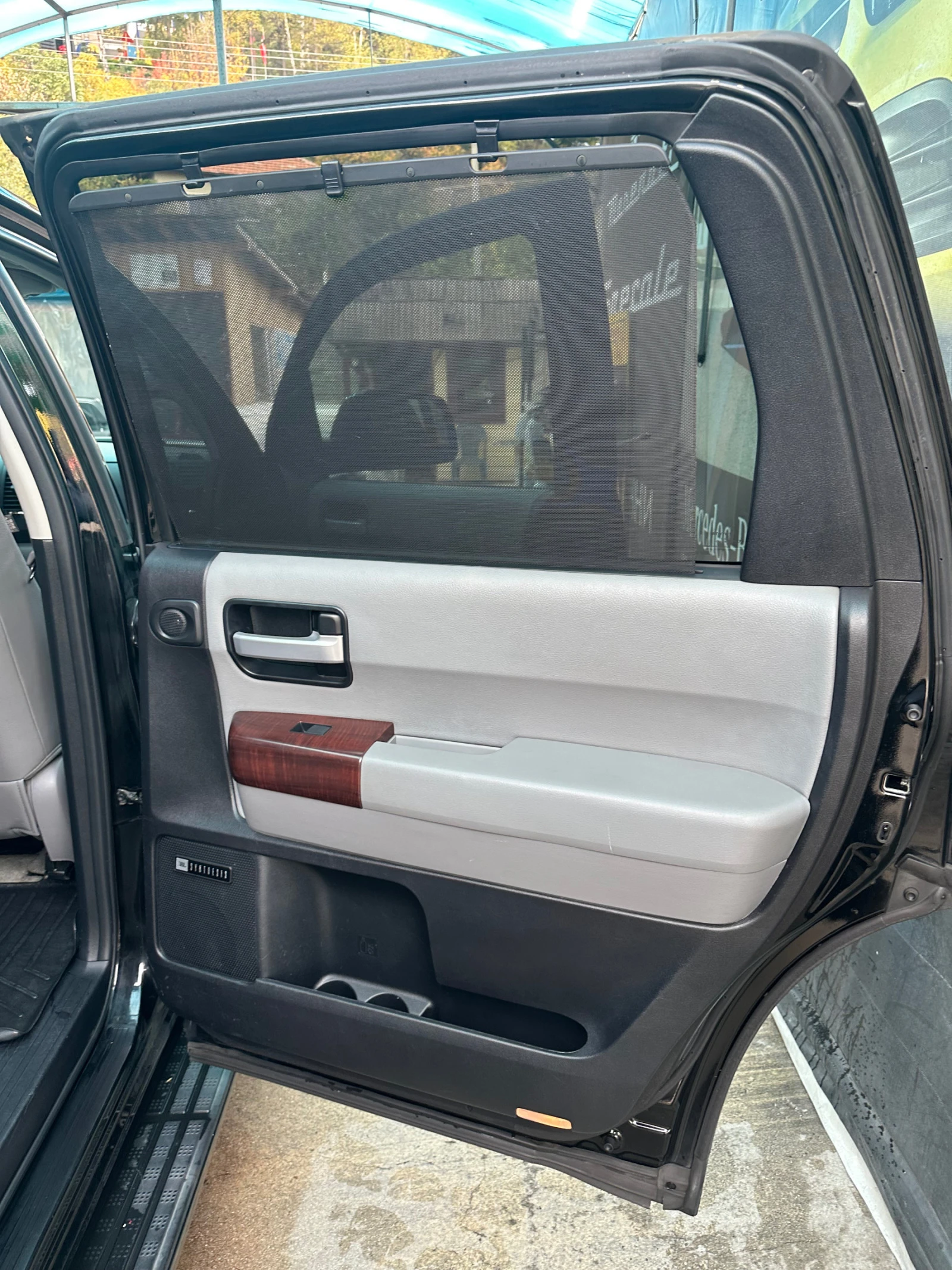 Toyota Sequoia | Mobile.bg   12