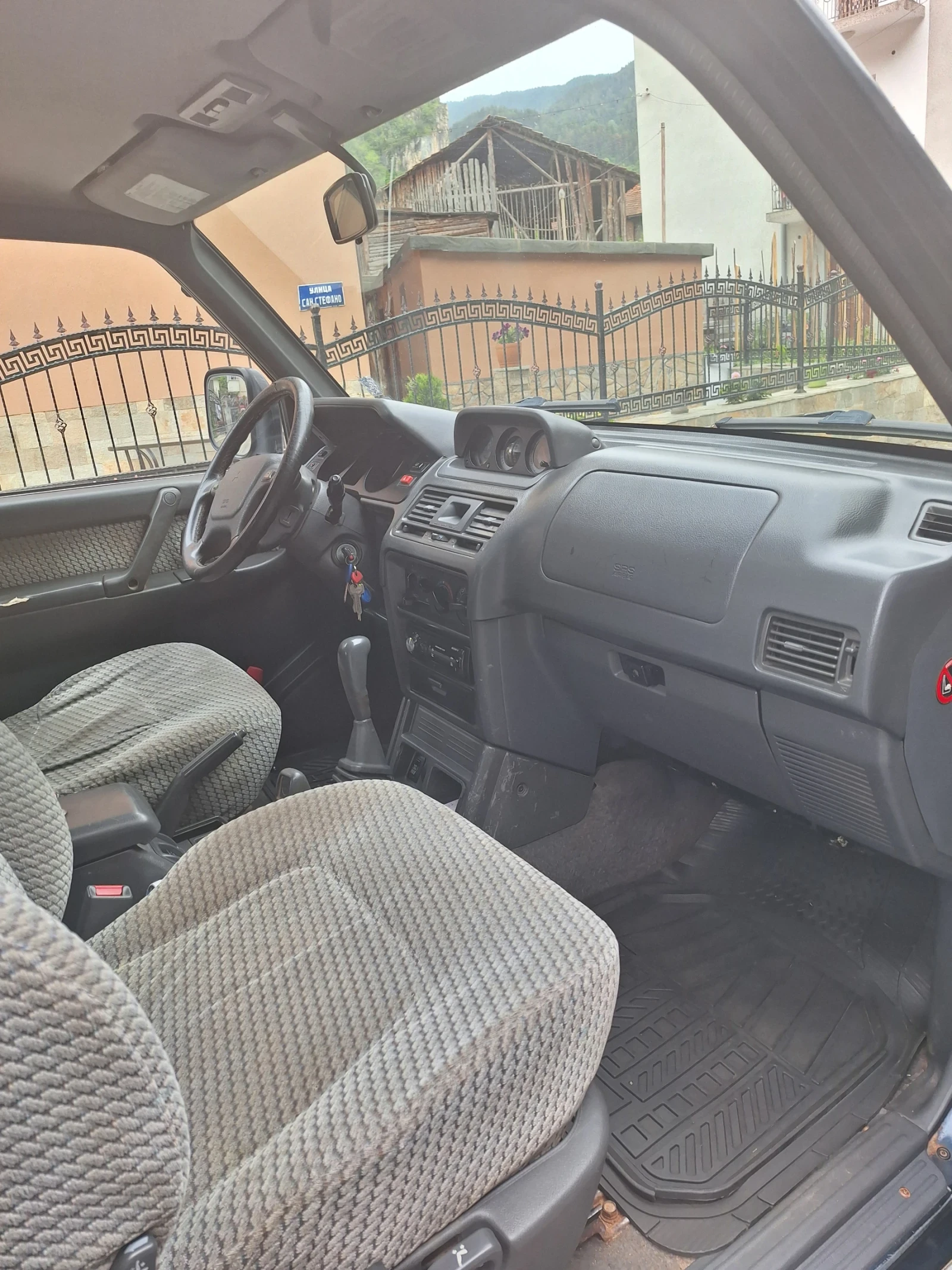 Mitsubishi Pajero  - изображение 10