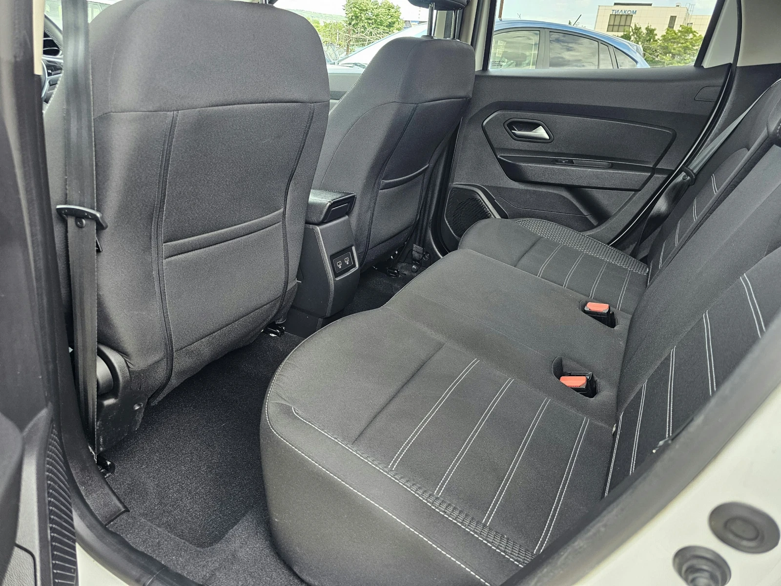 Dacia Duster 1.0TCe ECO-G, 101к.с., GPL - изображение 10