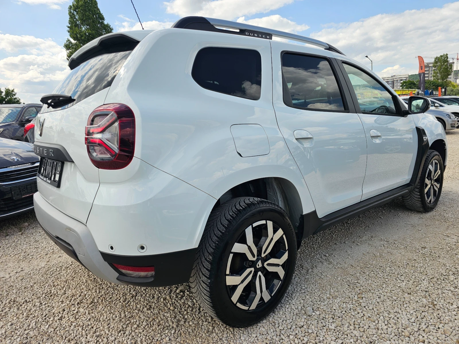 Dacia Duster 1.0TCe ECO-G, 101к.с., GPL - изображение 4