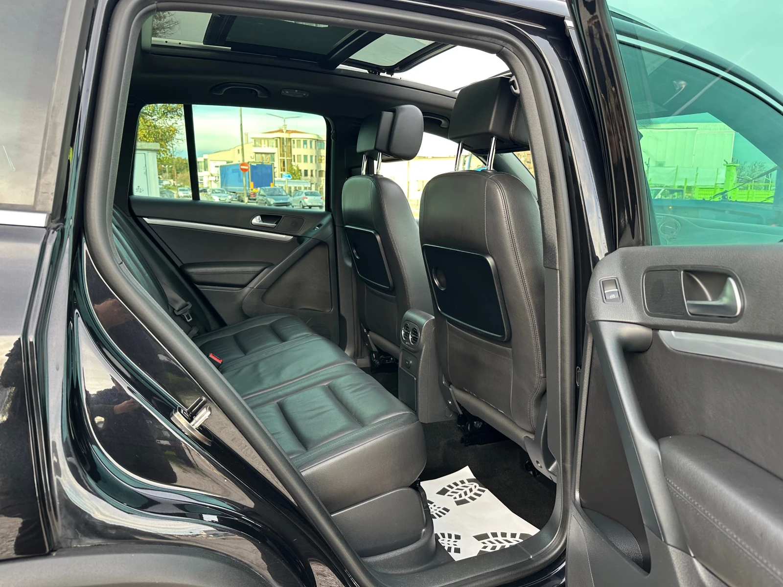 VW Tiguan 2.0TDI* RLiNE* FUL* 100% km - изображение 10