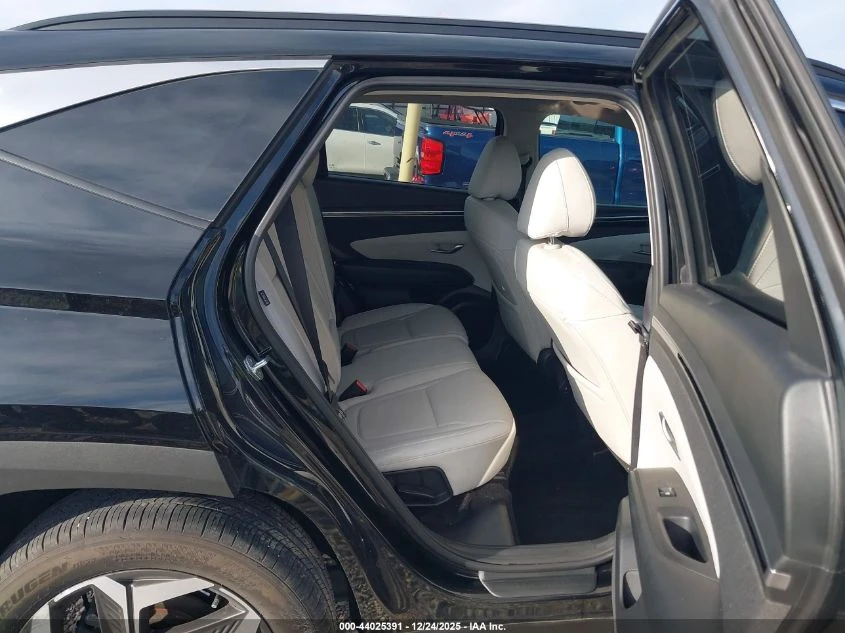 Hyundai Tucson 2.5L I-4 DI, DOHC, VVT, 187HP Front Wheel Drive | Mobile.bg � ����������� 13