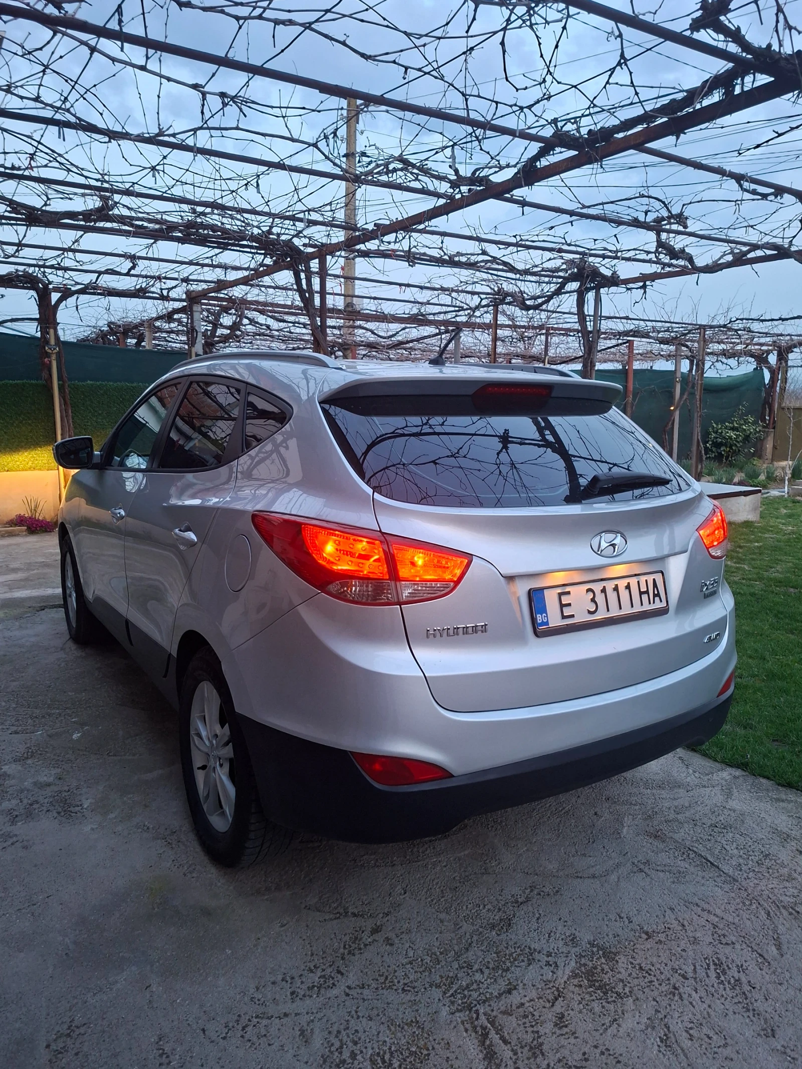Hyundai IX35, снимка 4 - Автомобили и джипове - 53760650