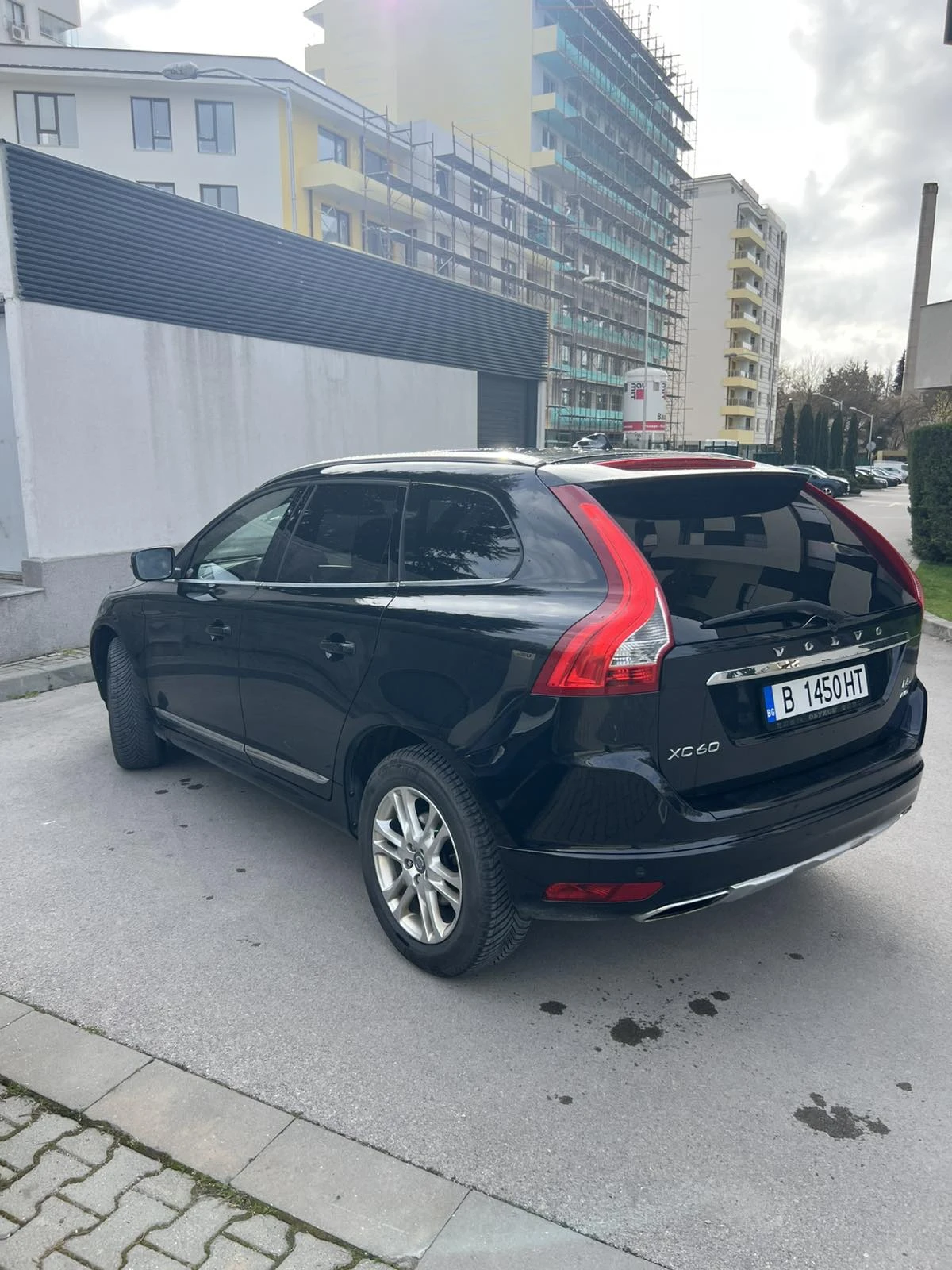 Volvo XC60, снимка 3 - Автомобили и джипове - 54194436