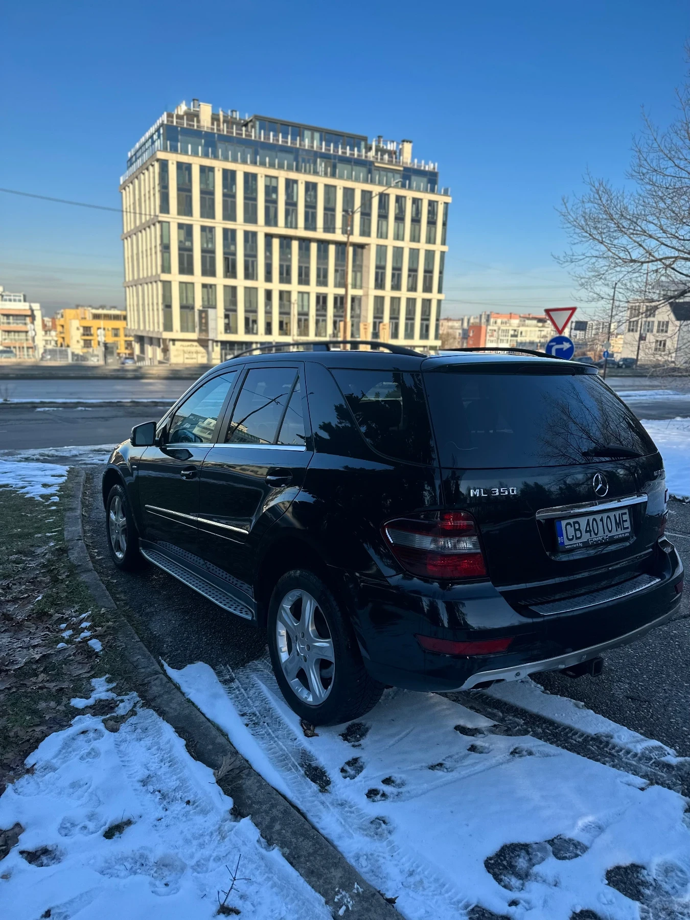 Mercedes-Benz ML 350 Бартер* Лизинг* , снимка 4 - Автомобили и джипове - 54413641