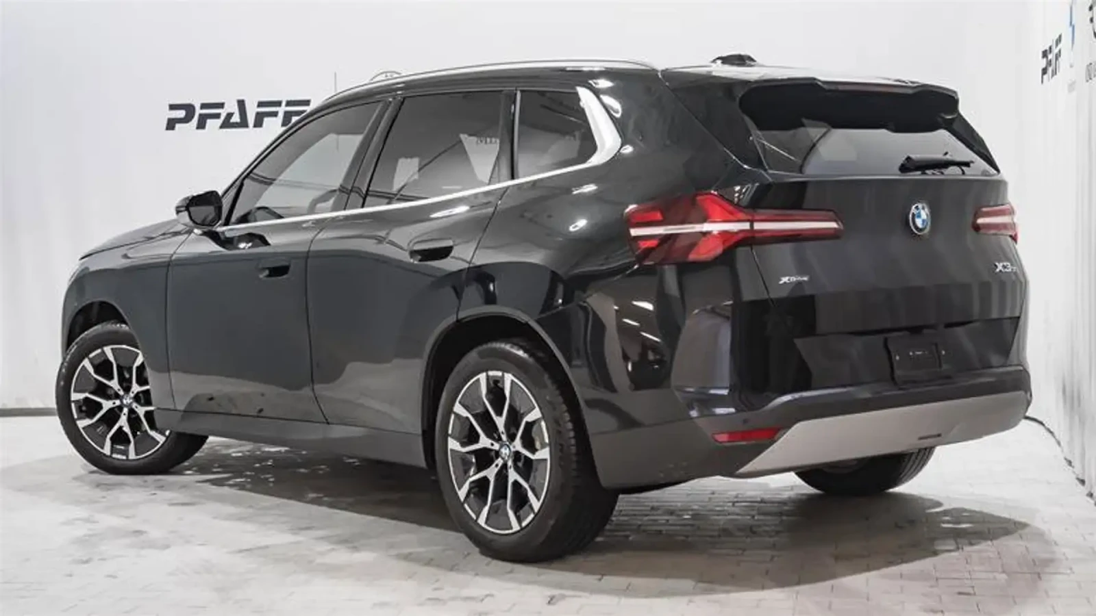 BMW X3 30 xDrive PREMIUM PACKAGE | HEADS UP | PARK ASST. , снимка 4 - Автомобили и джипове - 54611818