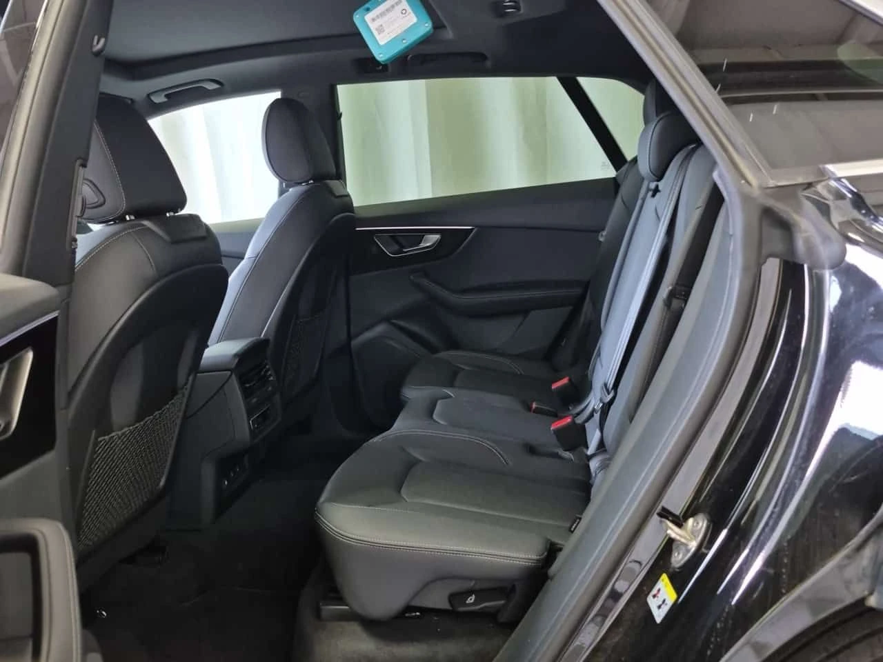 Audi Q8 * Progressiv * АВТОКРЕДИТ БЕЗ ПЪРВОНАЧАЛНА ВНОСКА*, снимка 12 - Автомобили и джипове - 54993646