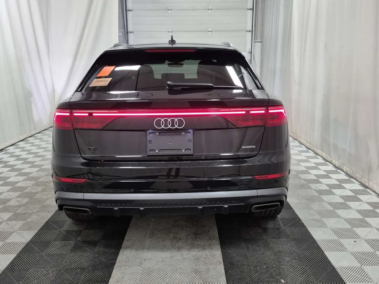 Audi Q8 * Progressiv * АВТОКРЕДИТ БЕЗ ПЪРВОНАЧАЛНА ВНОСКА*, снимка 4 - Автомобили и джипове - 54993646