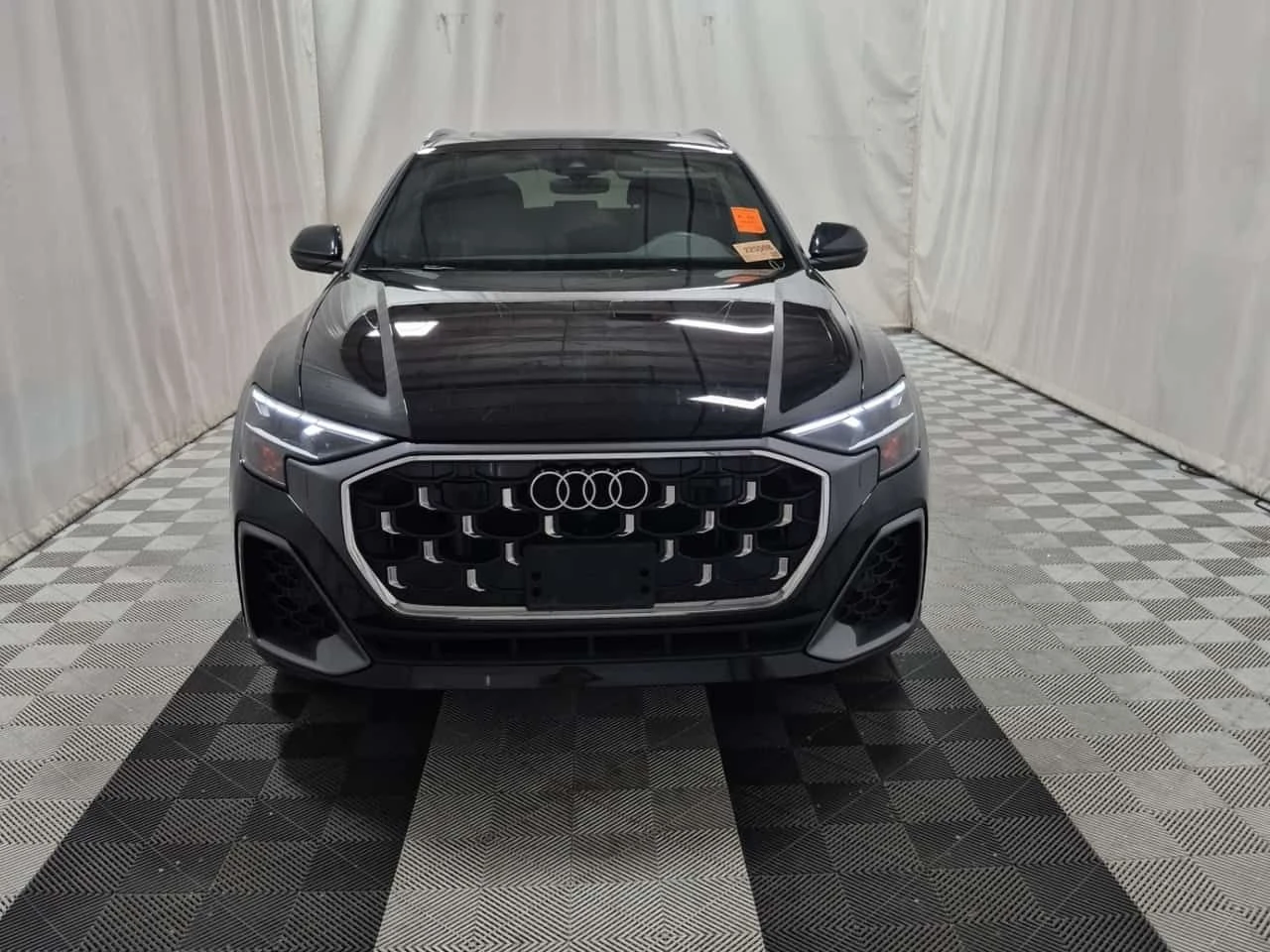 Audi Q8 * Progressiv * АВТОКРЕДИТ БЕЗ ПЪРВОНАЧАЛНА ВНОСКА*, снимка 6 - Автомобили и джипове - 54993646