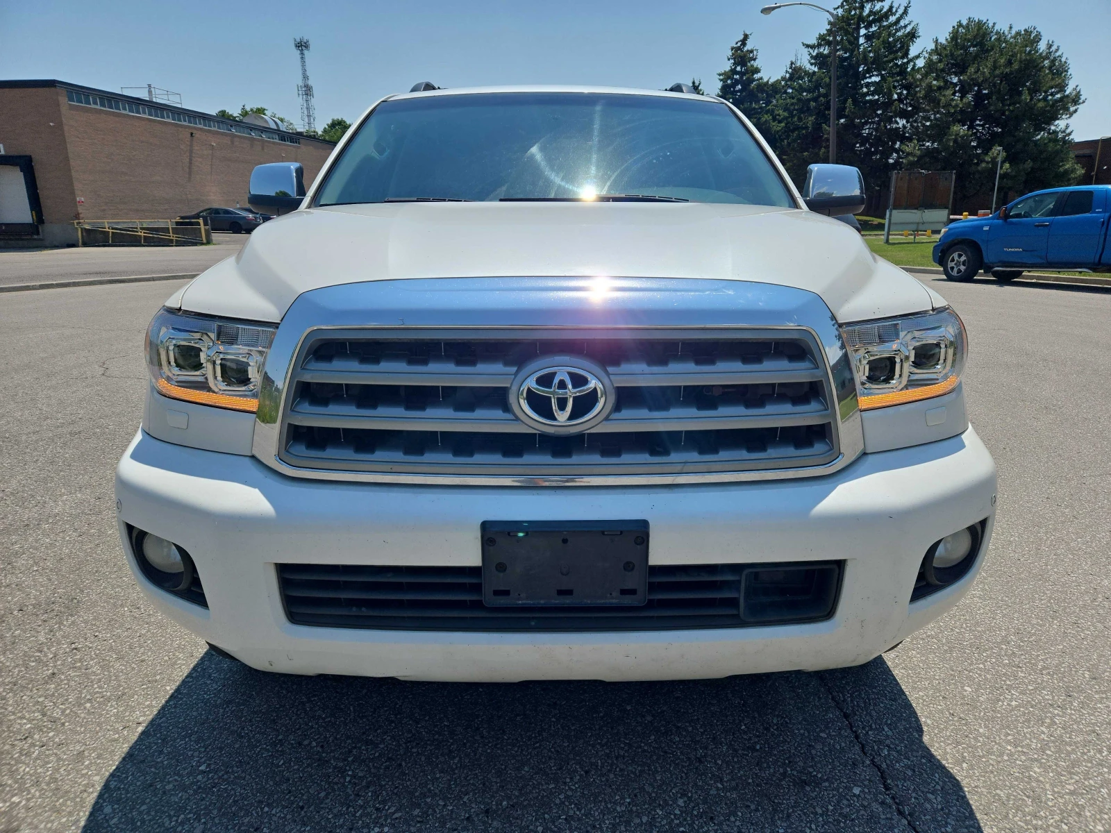 Toyota Sequoia Platinum* CARFAX* АВТО КРЕДИТ* , снимка 2 - Автомобили и джипове - 55258919