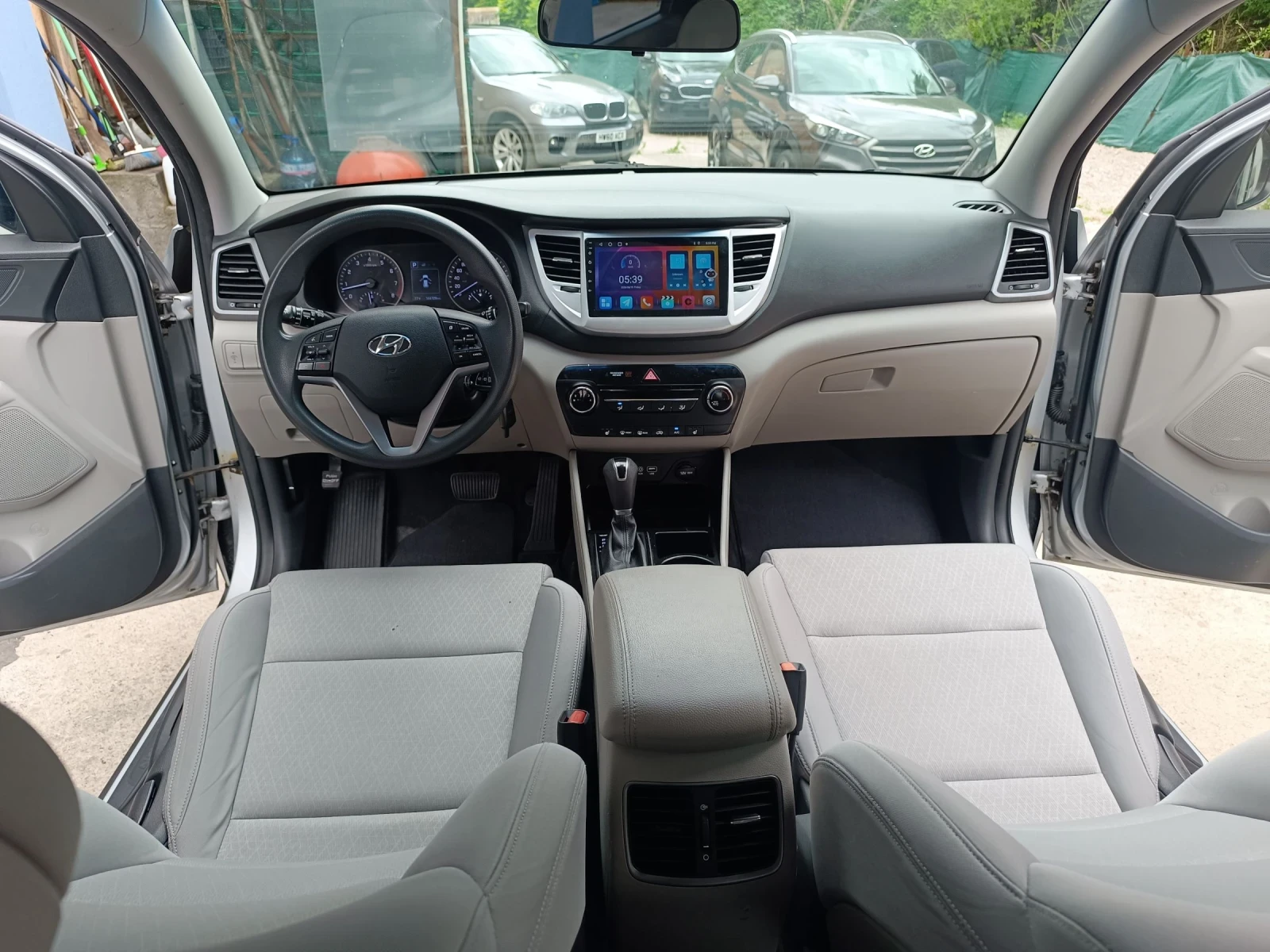 Hyundai Tucson 2.0 GDI Automatic , снимка 16 - Автомобили и джипове - 55278346