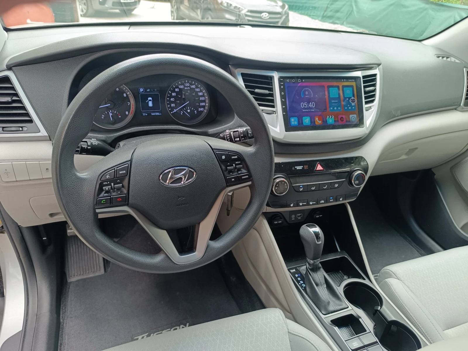 Hyundai Tucson 2.0 GDI Automatic , снимка 12 - Автомобили и джипове - 55278346