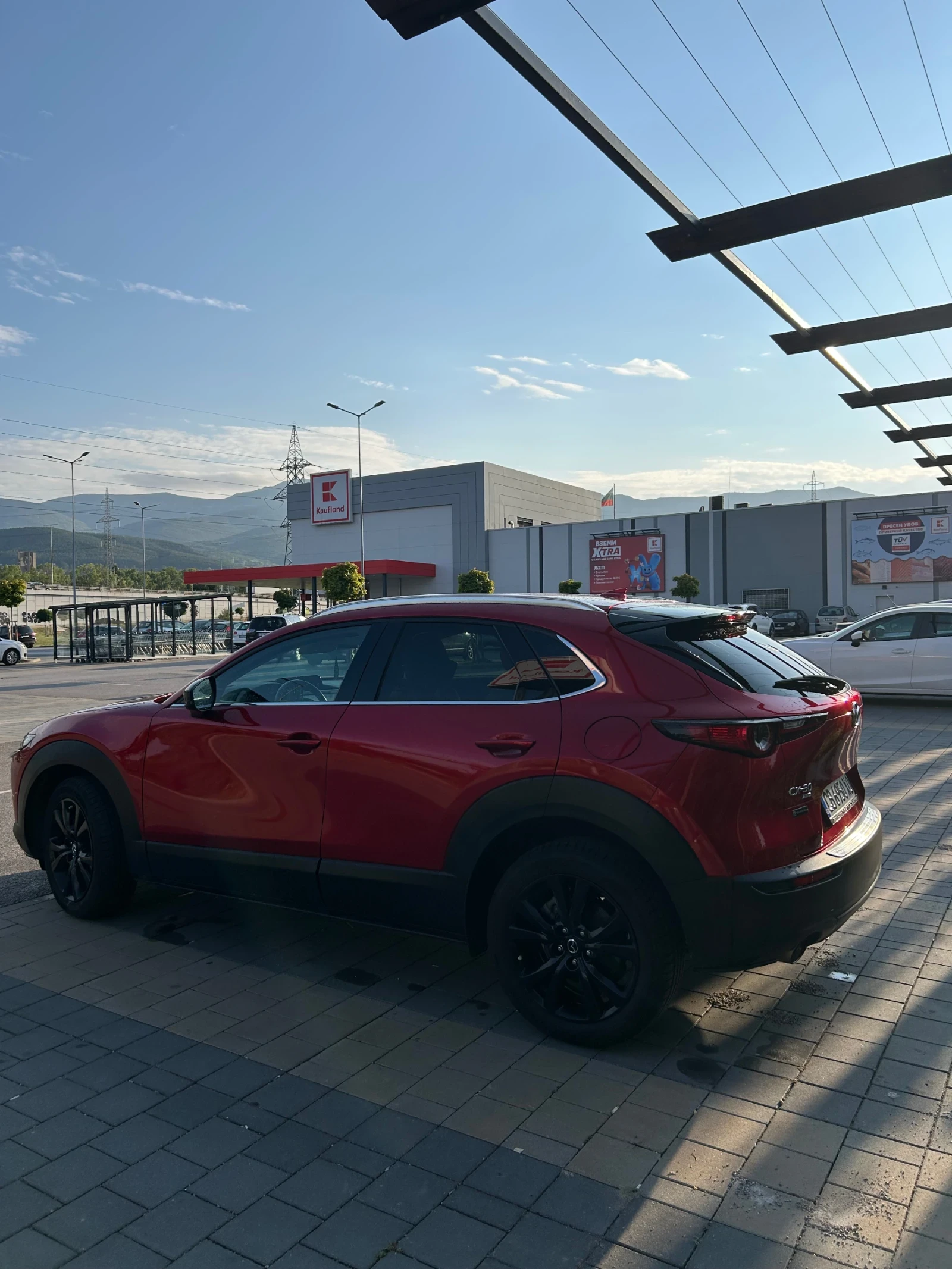 Mazda CX-30 Skyactiv-G Turbo, снимка 4 - Автомобили и джипове - 55435472