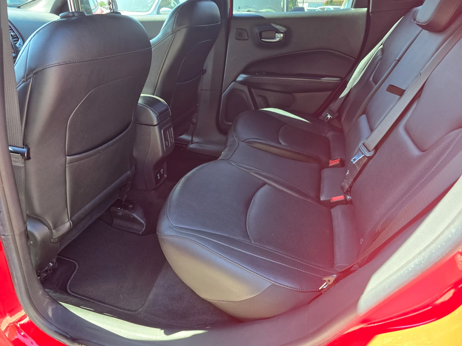 Jeep Compass II 1.3 Plug-in Hybrid 4xE 240к.с. Лизинг, снимка 13 - Автомобили и джипове - 55529131