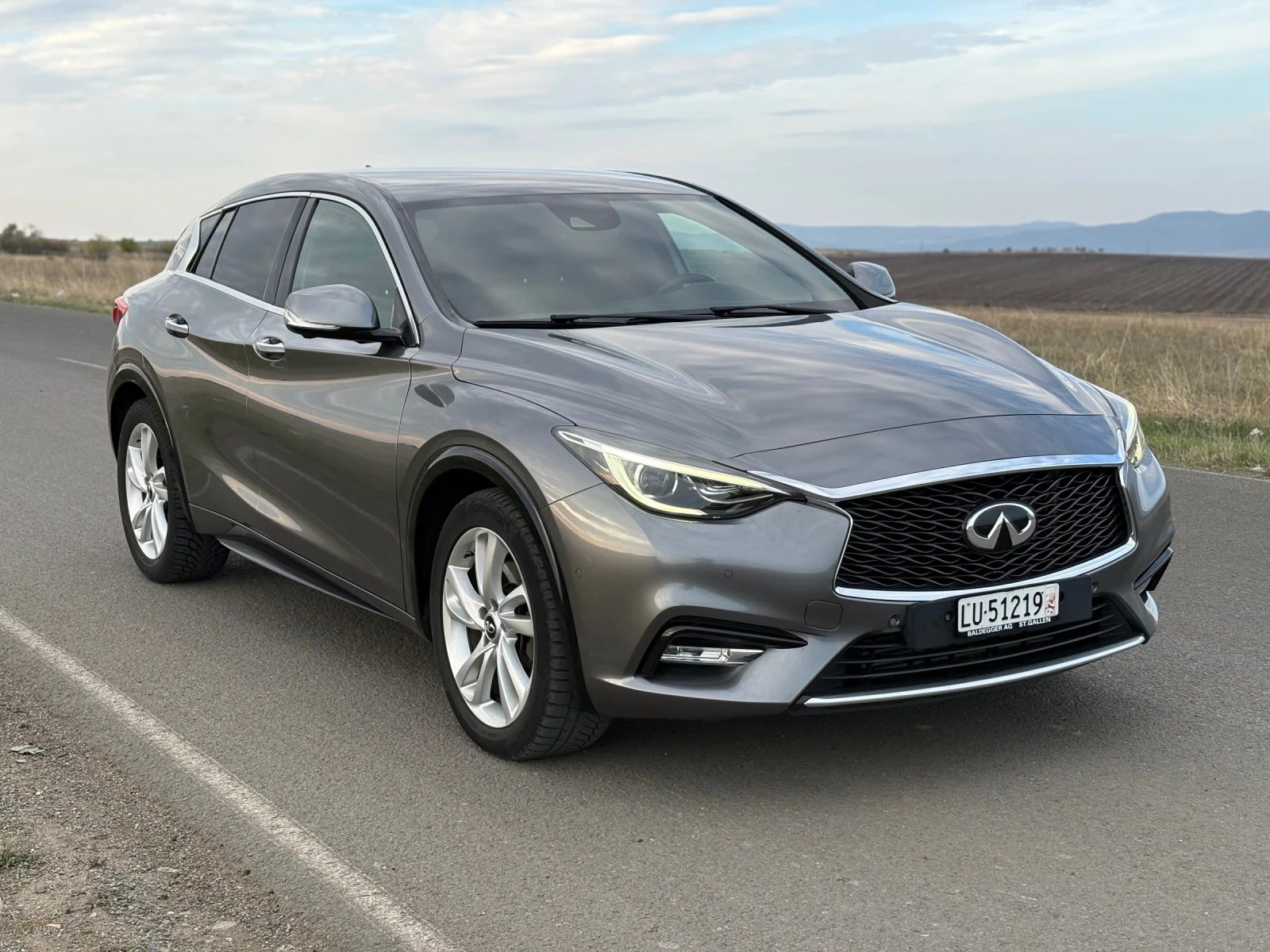Infiniti Q30 2.2D 4x4