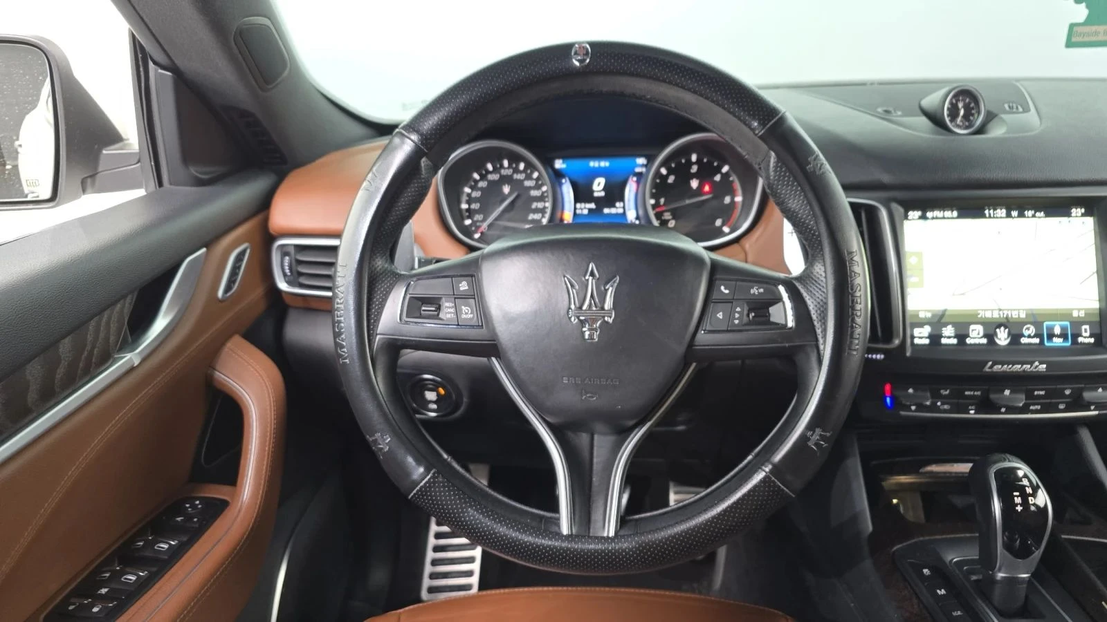 Maserati Levante, снимка 13 - Автомобили и джипове - 56688081