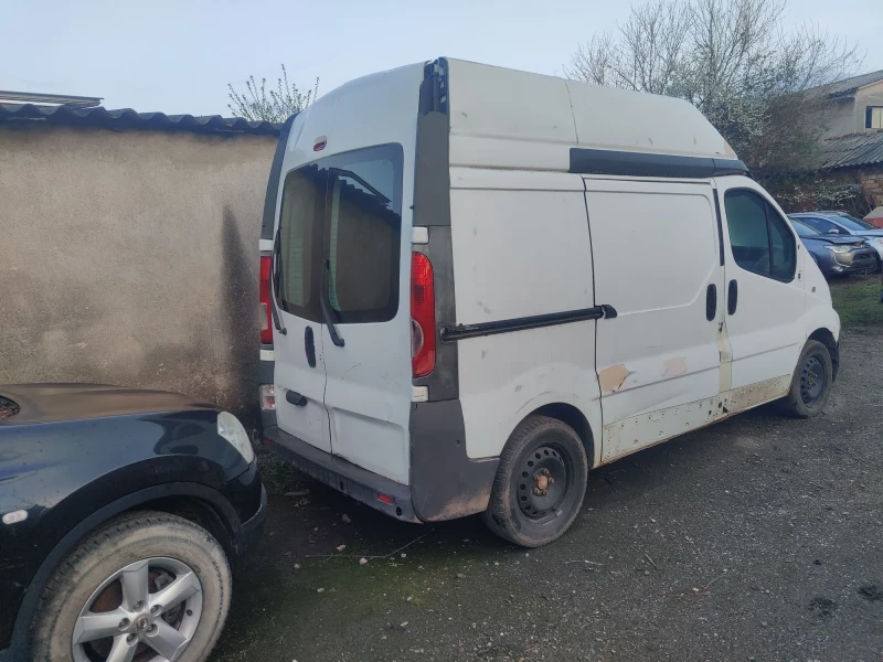 Renault Trafic 2.0 DCI, снимка 3 - Бусове и автобуси - 50426416
