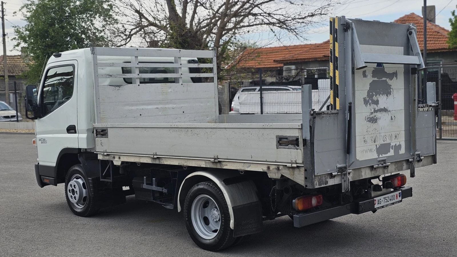Mitsubishi Canter 3.0D 6SP CH-РАМПА-СЕРВИЗНА ИСТ.-ТРИСТРАНЕН-ЛИЗИНГ - изображение 4