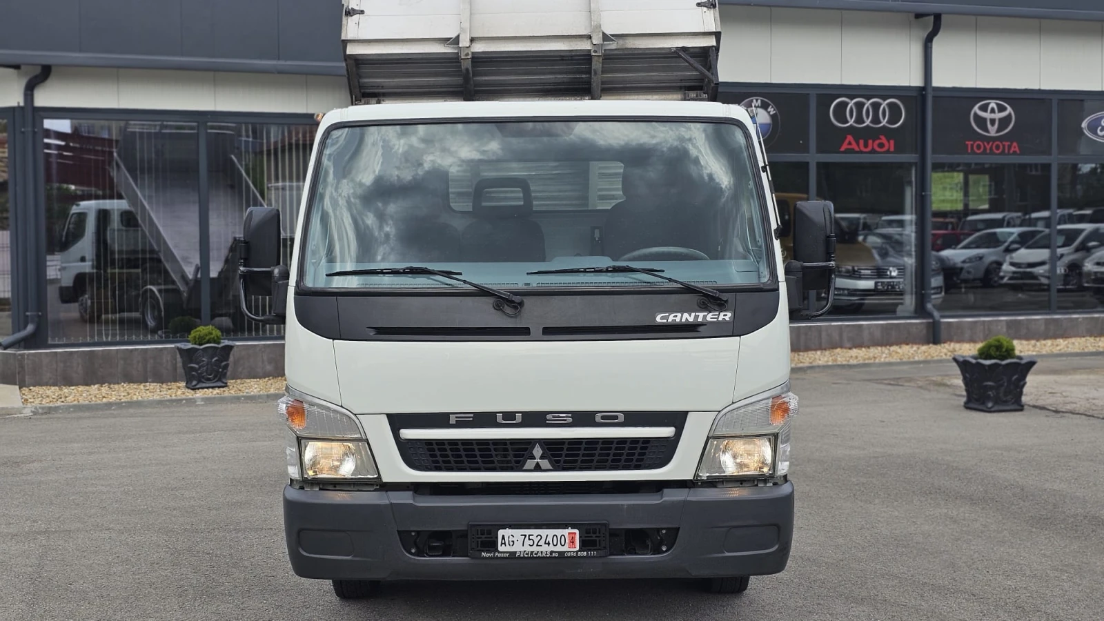 Mitsubishi Canter 3.0D 6SP CH-РАМПА-СЕРВИЗНА ИСТ.-ТРИСТРАНЕН-ЛИЗИНГ - изображение 2