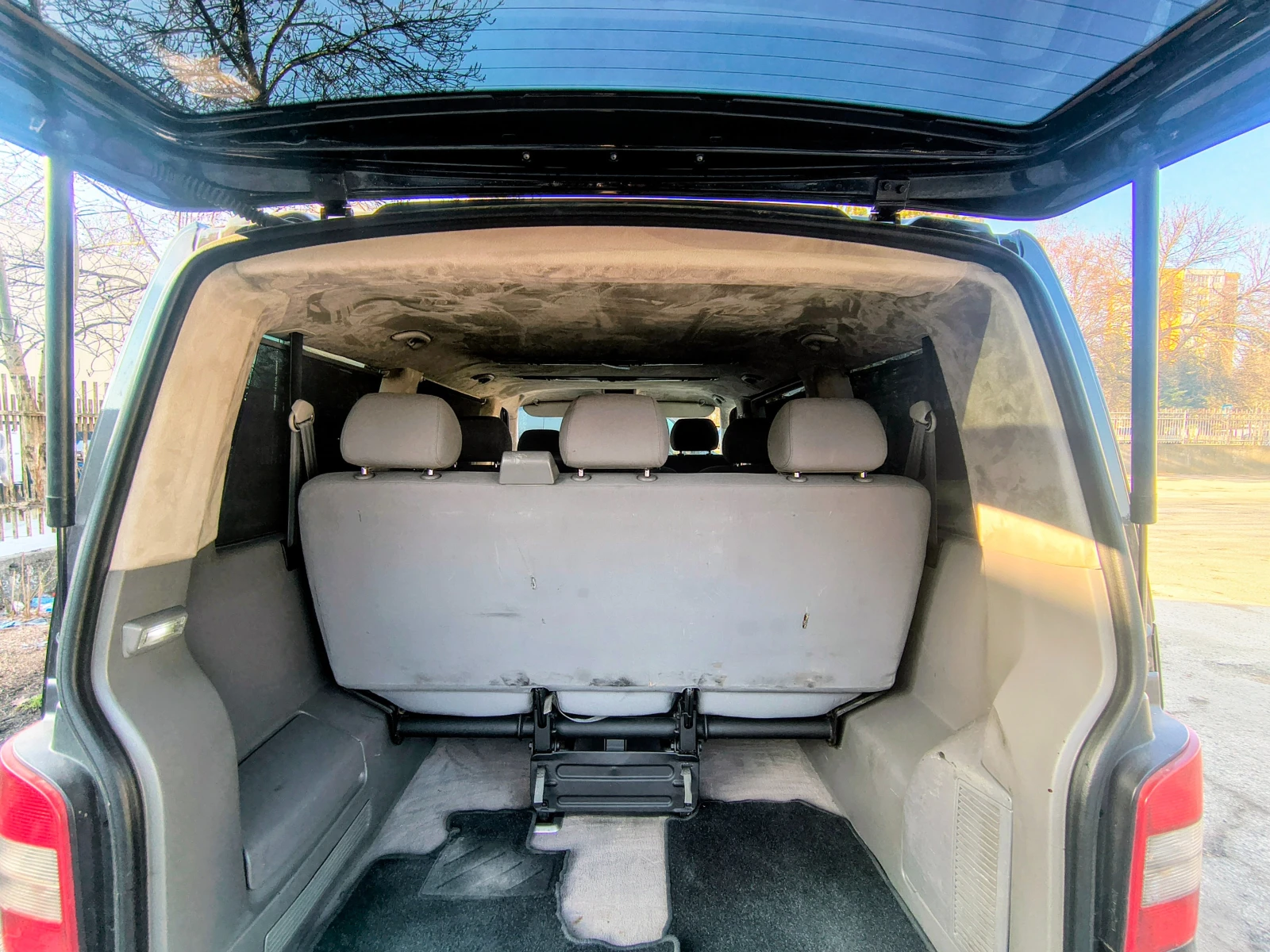 VW T5 1.9tdi 105hp, снимка 17 - Бусове и автобуси - 53864599