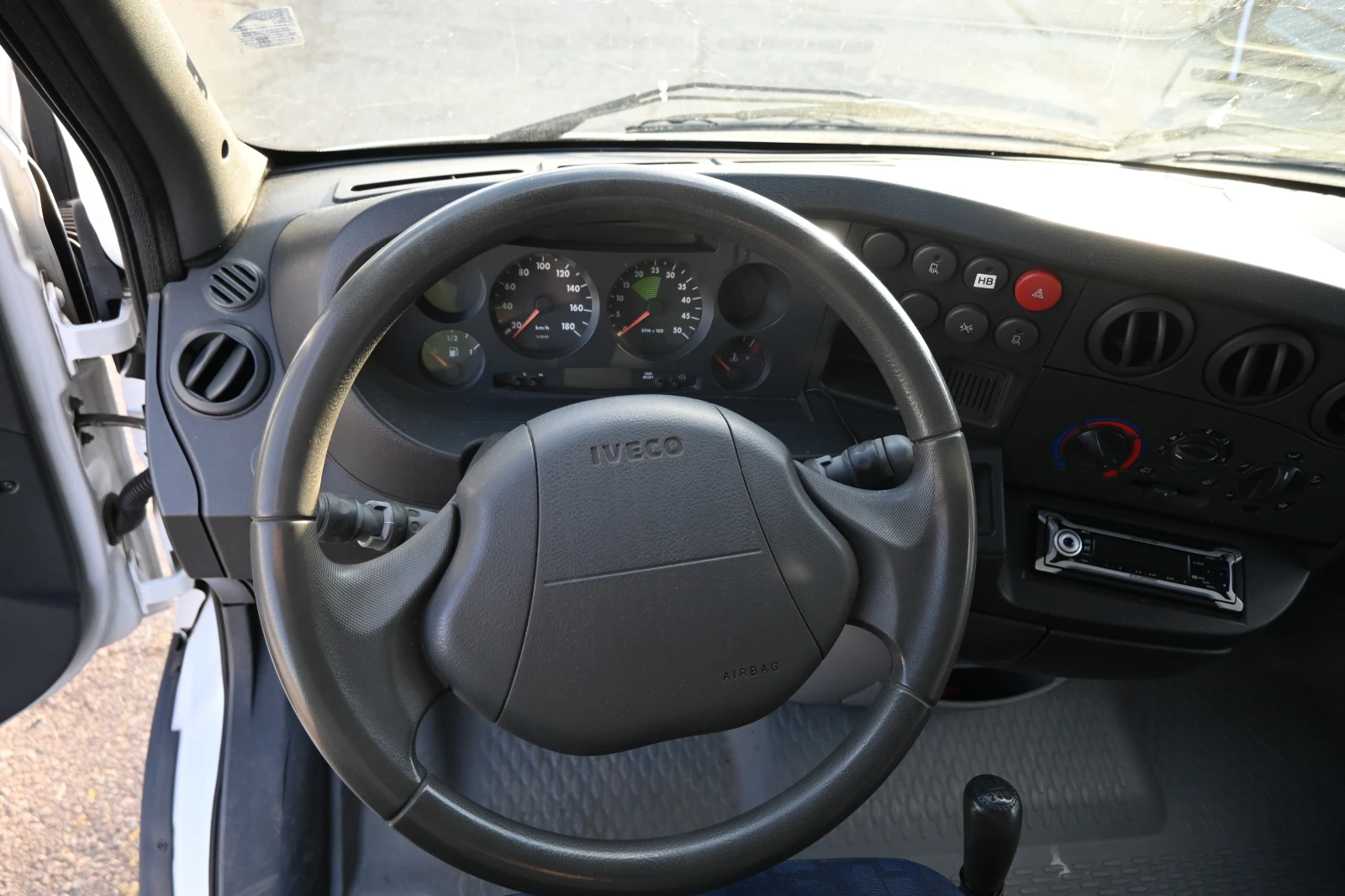 Iveco Daily Iveco Daily 35 S14, снимка 15 - Камиони - 54753755