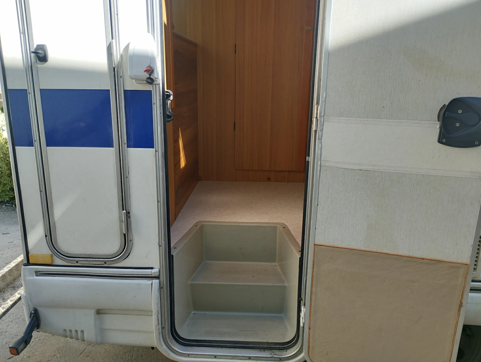 Кемпер Други Nissan DueErre, снимка 3 - Каравани и кемпери - 54318131