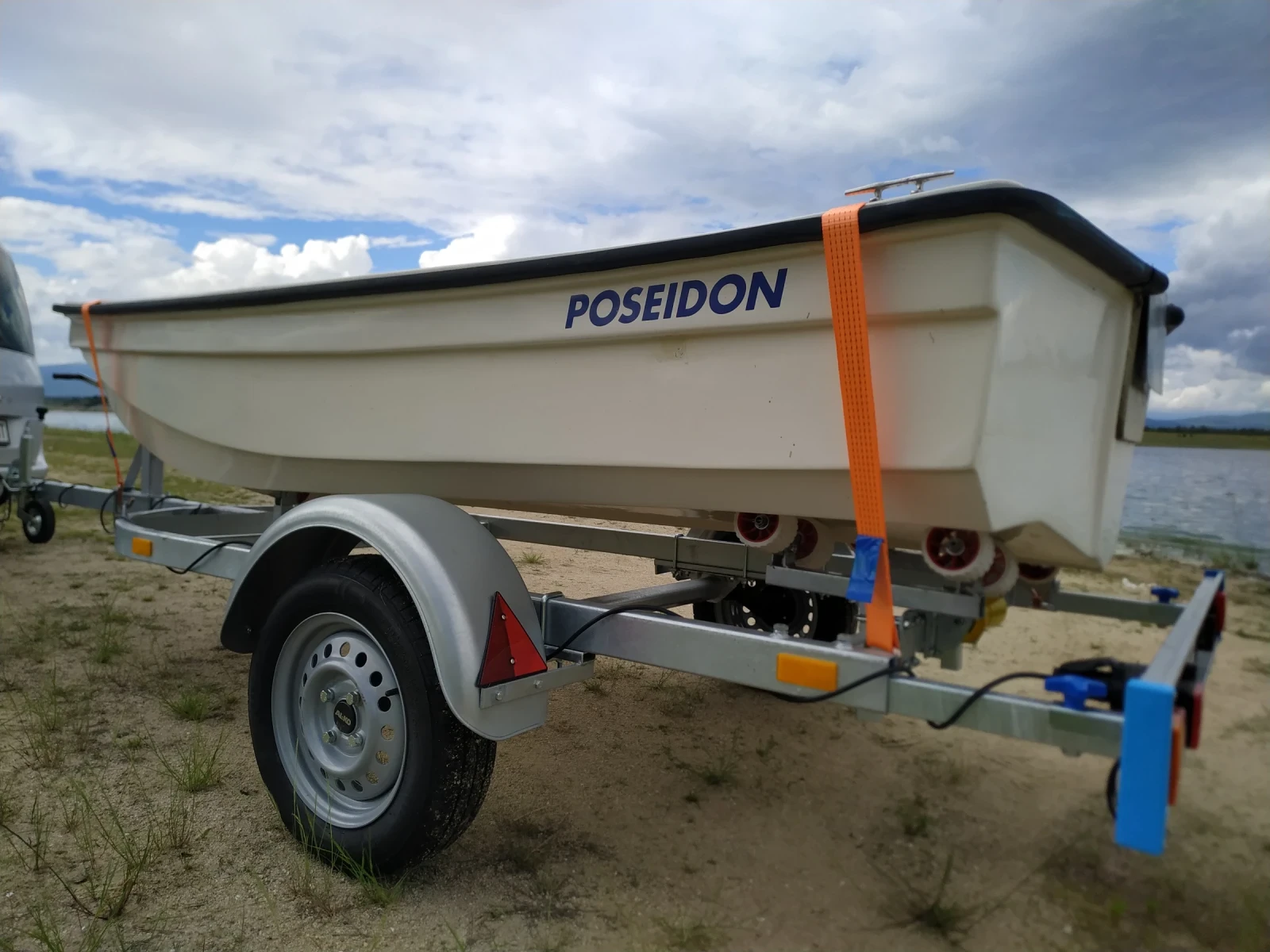 Лодка Poseidon 345 - изображение 3