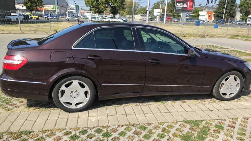 Mercedes-Benz E 500, снимка 5 - Автомобили и джипове - 47037752