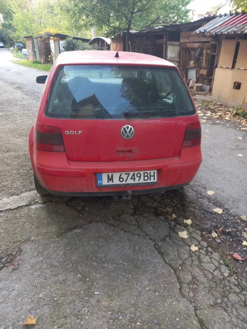 VW Golf 4 1.6, снимка 6 - Автомобили и джипове - 47574278