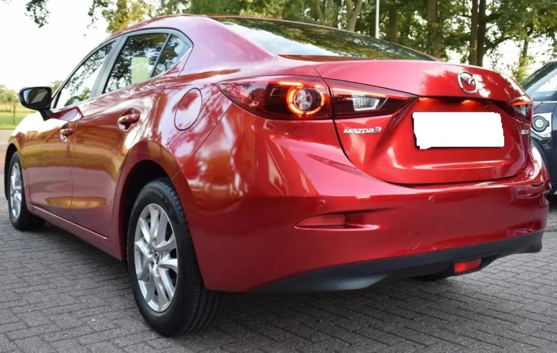 Mazda 3 skyactive, снимка 4 - Автомобили и джипове - 48611922