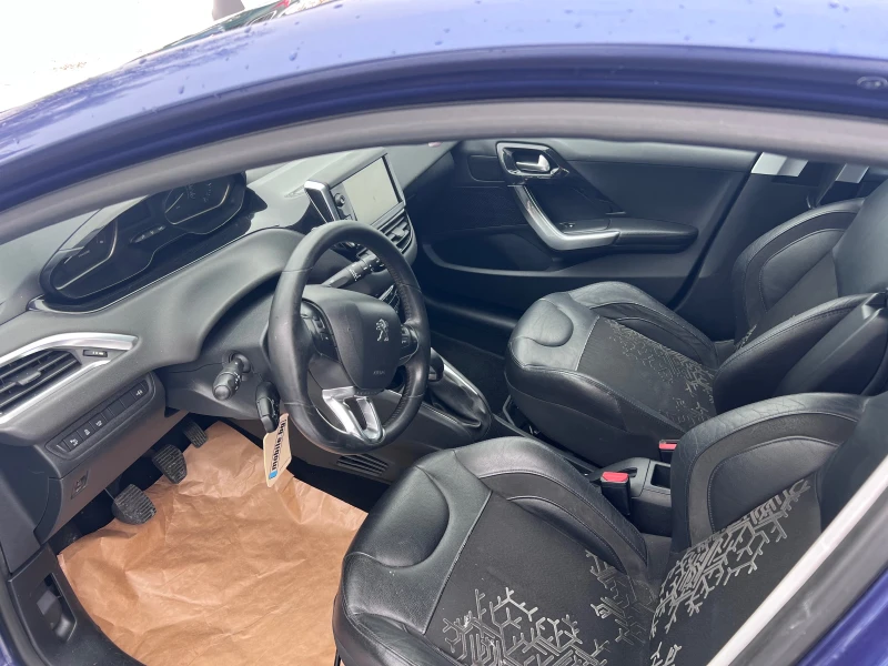 Peugeot 208 1.6 HDI, снимка 15 - Автомобили и джипове - 48676896