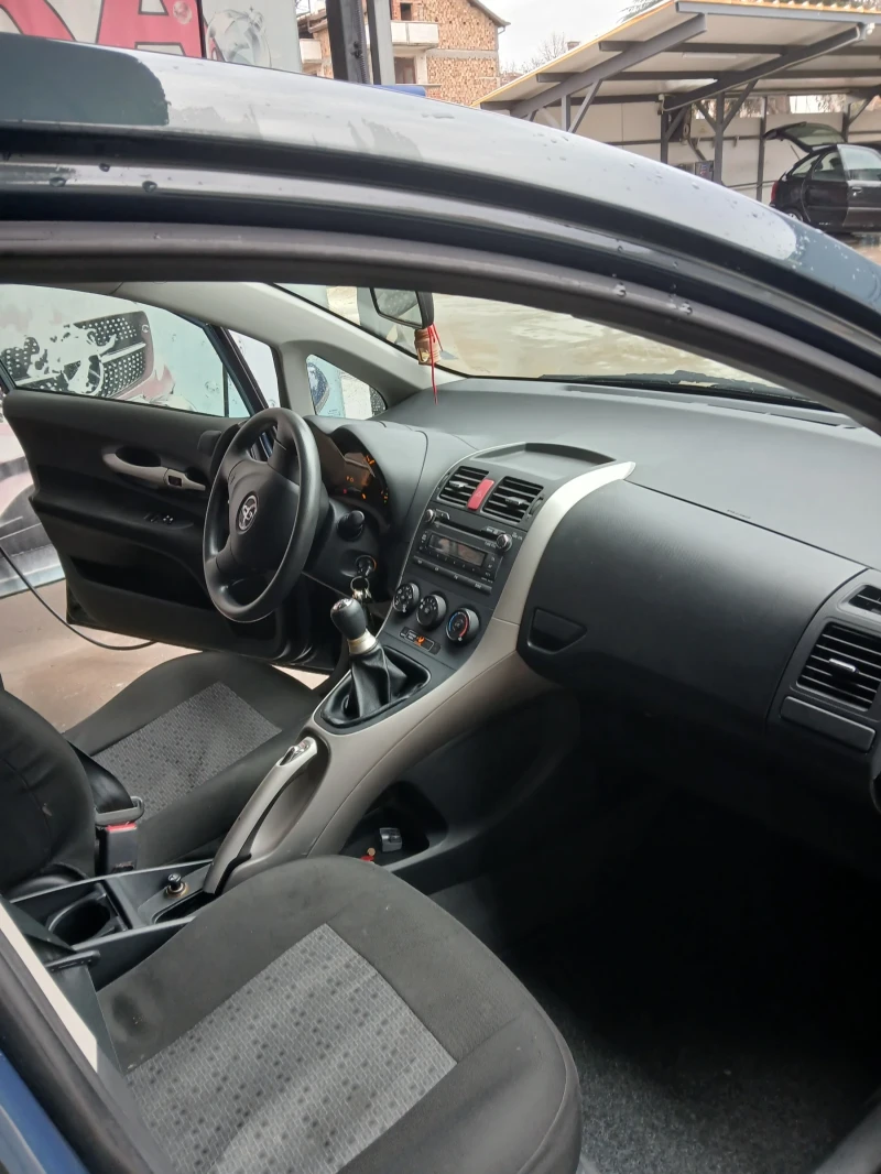 Toyota Auris, снимка 11 - Автомобили и джипове - 48687036