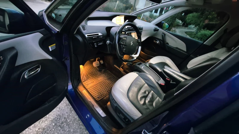 Citroen Grand C4 Picasso Spacetourer, снимка 9 - Автомобили и джипове - 52529469