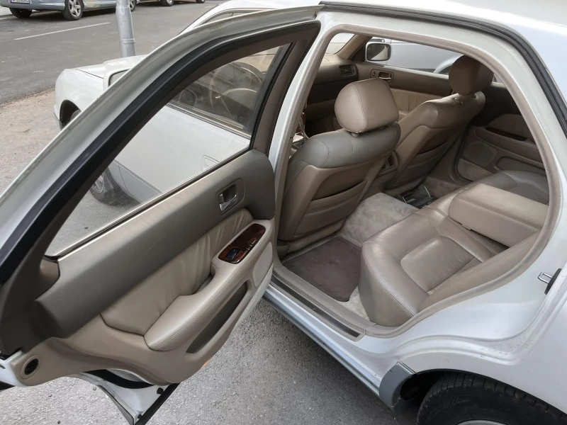 Lexus LS 400, снимка 11 - Автомобили и джипове - 51327112