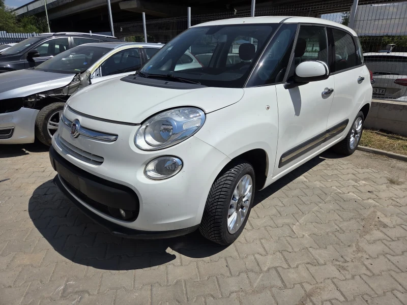 Fiat 500L, снимка 3 - Автомобили и джипове - 52659503