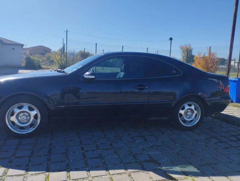 Mercedes-Benz CLK 230, снимка 3 - Автомобили и джипове - 52223741