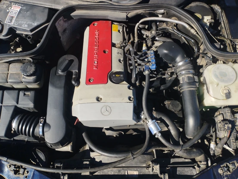 Mercedes-Benz CLK 230, снимка 5 - Автомобили и джипове - 52223741