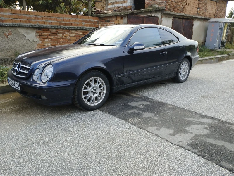 Mercedes-Benz CLK 230, снимка 13 - Автомобили и джипове - 52223741