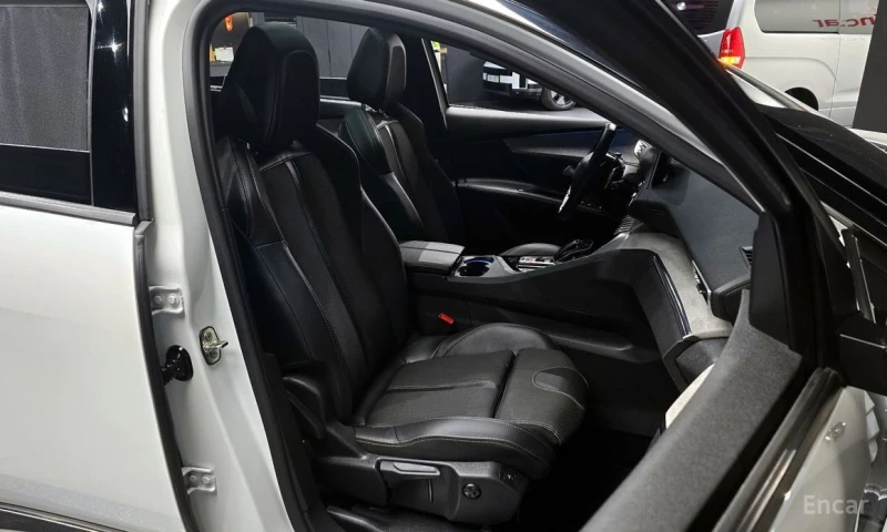 Peugeot 5008, снимка 10 - Автомобили и джипове - 52907844