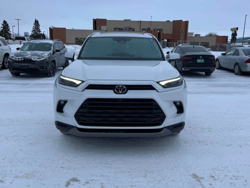 Toyota Grand Highlander * AWD * CARFAX * БЕЗ ПЪРВОНАЧАЛНА ВНОСКА, снимка 6 - Автомобили и джипове - 52940602