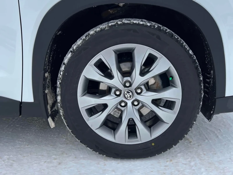 Toyota Grand Highlander * AWD * CARFAX * БЕЗ ПЪРВОНАЧАЛНА ВНОСКА, снимка 7 - Автомобили и джипове - 52940602