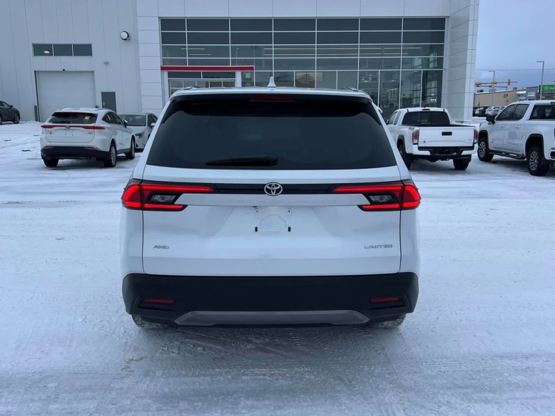 Toyota Grand Highlander * AWD * CARFAX * БЕЗ ПЪРВОНАЧАЛНА ВНОСКА, снимка 4 - Автомобили и джипове - 52940602