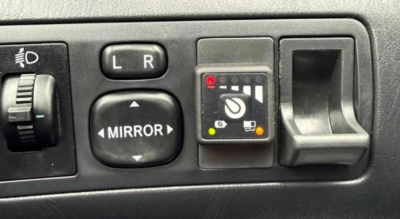 Toyota Corolla 1.6 VVT-i Газов_инжекцион, снимка 11 - Автомобили и джипове - 53222212