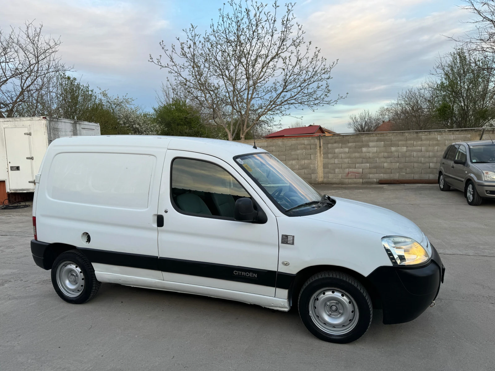 Citroen Berlingo 1.9D КЛИМАТИК - изображение 4