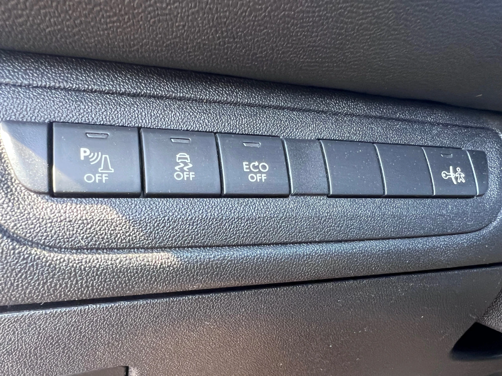 Peugeot 208 1.6 HDI | Mobile.bg   13