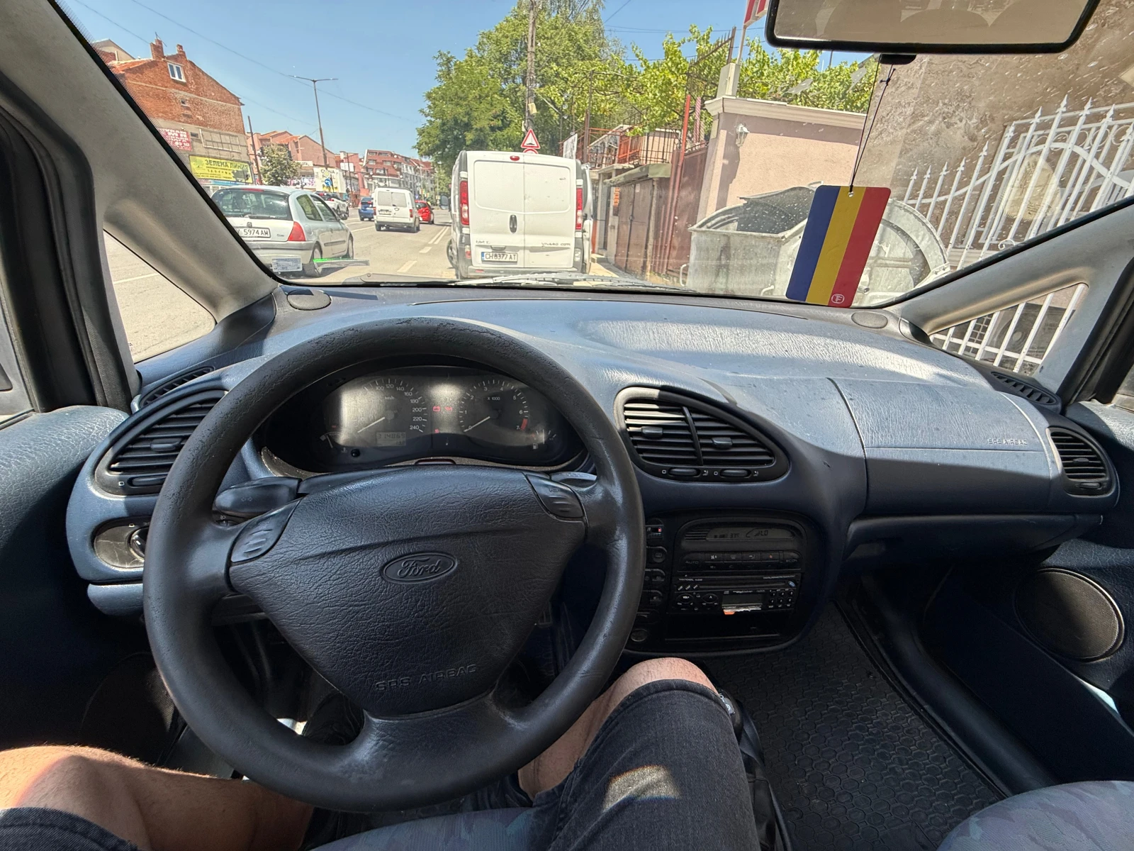 Ford Galaxy  - изображение 10