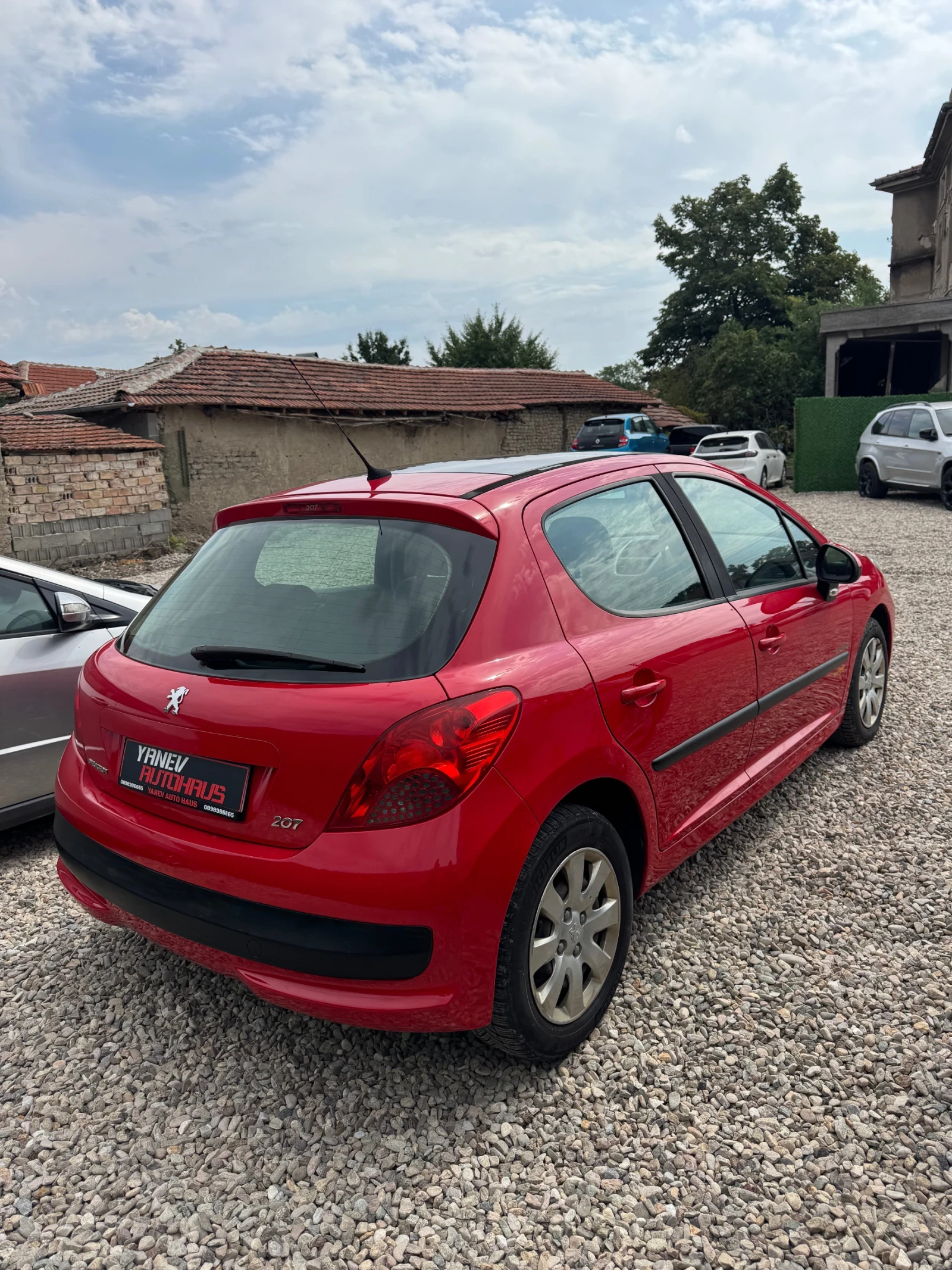 Peugeot 207 1.4HDI / Панорама / Автопилот - изображение 3