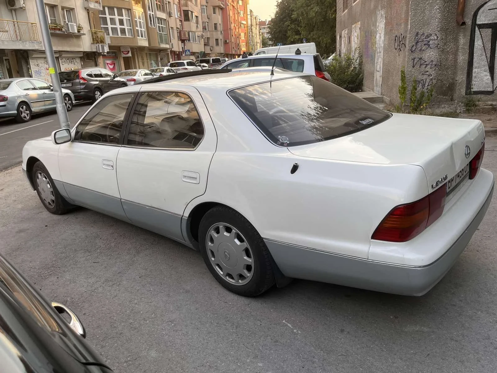 Lexus LS 400  - изображение 5